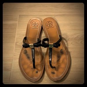 Tory Burch black bow sandals sz 9
